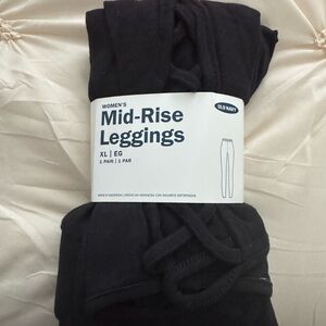 Old Navy Women's Mid-Rise Leggings in Black